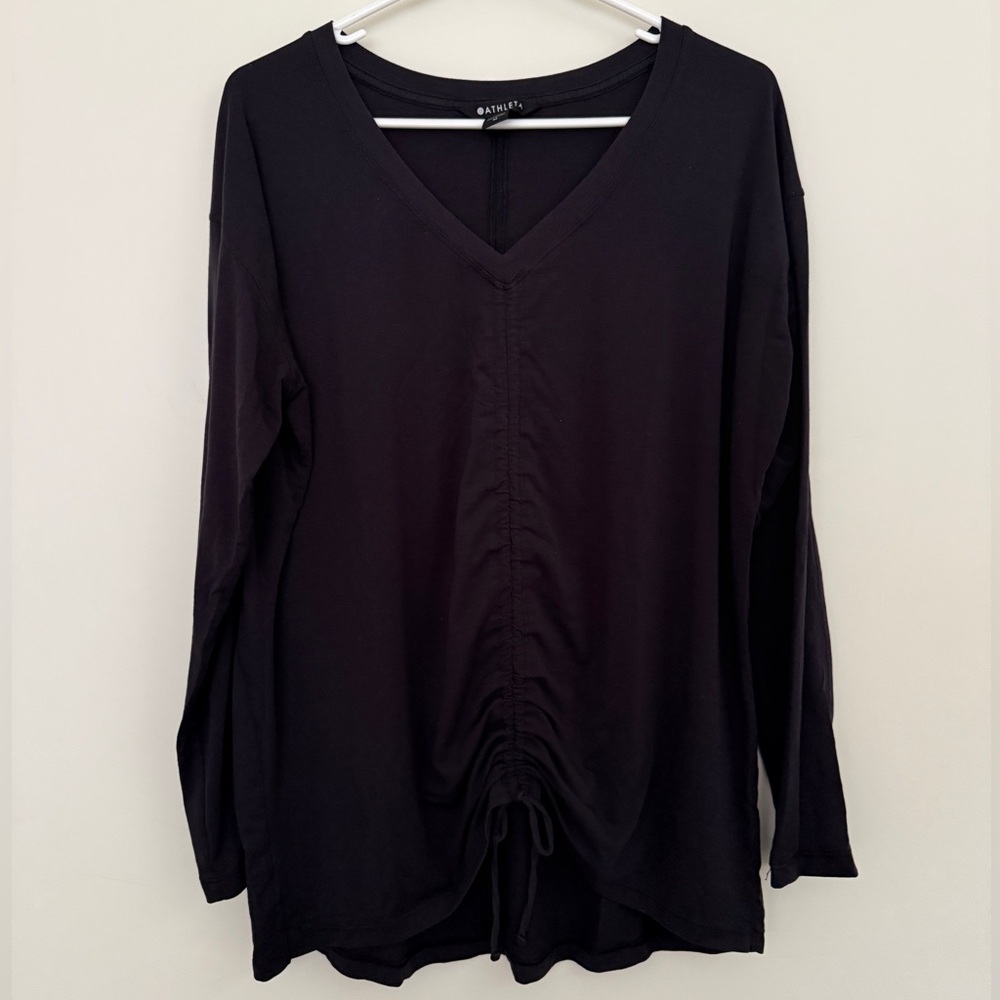 Athleta Women’s Medium Black CROSSOVER RUCHED TOP